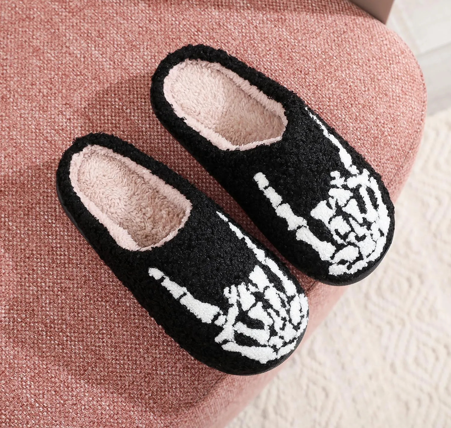 LNERIP Animal Slippers Fruit Slippers Plant Slippers Various Cartoon Patterns Fluffy Soft Memory Foam Retro Indoor Outdoor Home Couple Shoes